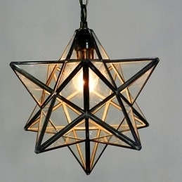 Pentagon Star Light – En Sammentrukket Og Moderne Lysekronelampe