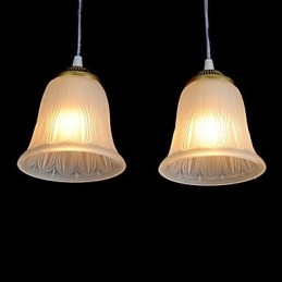 Bronse Anheng Med Fire Lys Mønster Glassskjerm Europeisk Retro Klassisk