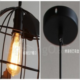 Landlig Vintage Globeformet Metallpendellampe