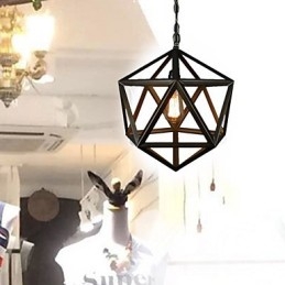 Rustikk Lysekrone I Metall I Vintagestil