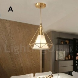 Rustikk Pendellampe I Nordisk Stil I Ren Messing Med Stoffskjerm