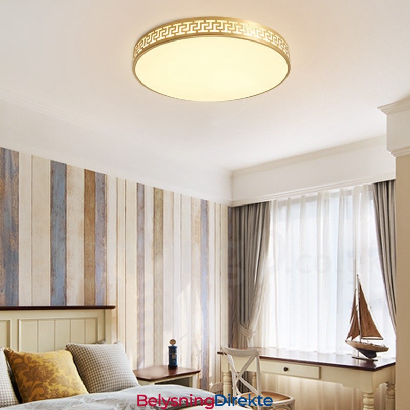 Rund Taklampe I Ren Messing, Moderne Og Moderne I Nordisk Stil Med Innfelt Tak Og Akrylskjerm