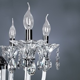 Elegant Krystalllysekrone Med 6 Lys I Stearinlyspære