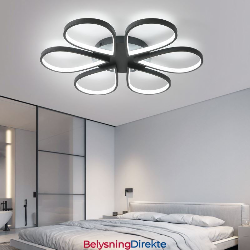 Minimalistisk Kløver Taklampe Med Innfelt Tak