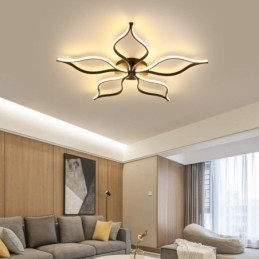 Minimalistisk Taklampe Med Fem Blader Og Blomstermotiv I Innfelt Form