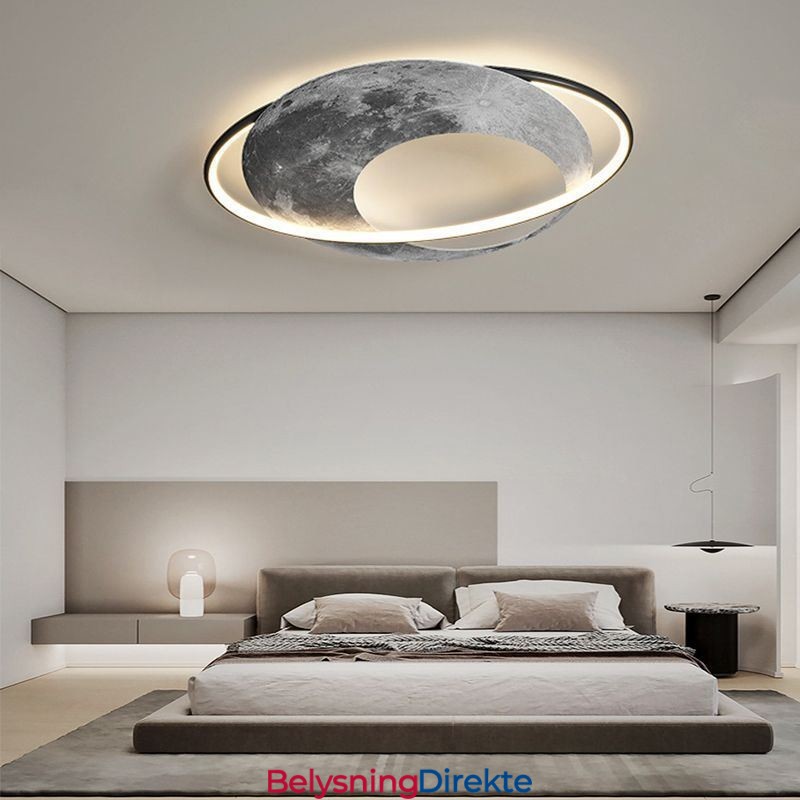 Taklampe Med Innfelt Månetaklampe