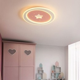 Taklampe Med Stjernemotiv Og Innfelt Taklampe