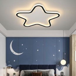 Moderne Taklampe Med Stjerneformet Taklampe