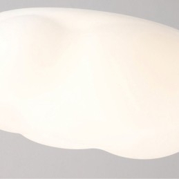 Nordisk Taklampe I Form Av En Sky