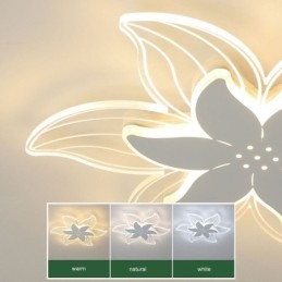 Elegant Blomsterlampe Med Innfelt Takmontering Unik Dekorativ Belysning