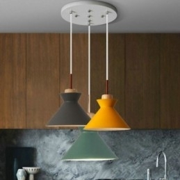 Nordisk Macaron Island 3-Lys Pendellampe Enkel Jern Arti Tre Lys