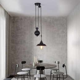 Industriell Gårdshus-Pendellampe Med Triss, Uttrekkbar Design, Justerbar Høyde