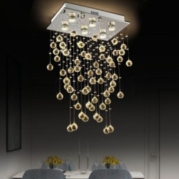 Moderne Krystalllysekrone Med Innfelt Taklampe