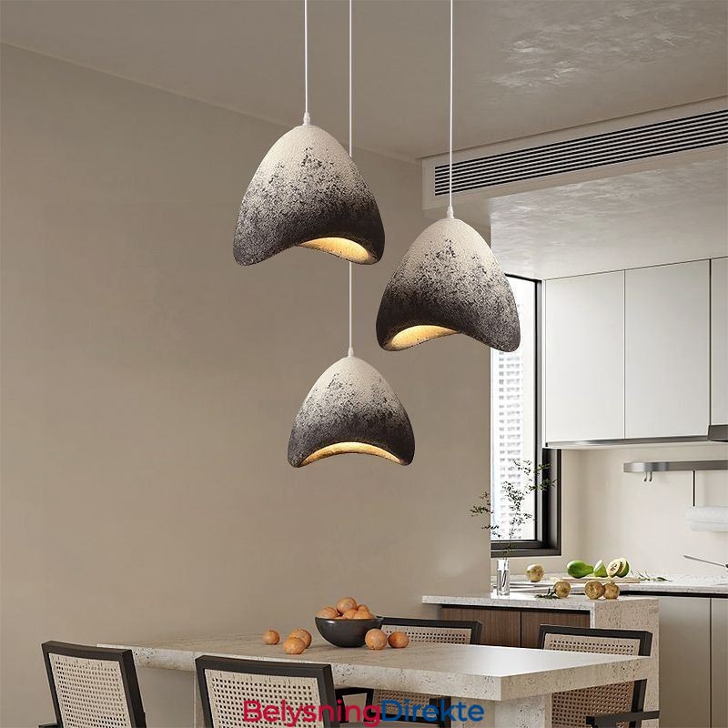 Dekorativ Hengende Lampe I Harpiks For Taklampe