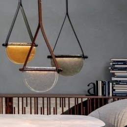 Moderne Minimalistisk Taklampe I Glass Med Belteform