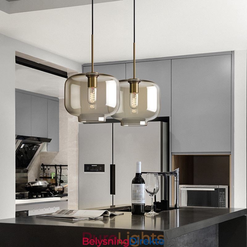 Minimalistisk Dekorativ Glasslampe I Konjakkfarget Glass