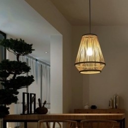 Nattbordslampe I Bambusvevd Materiale