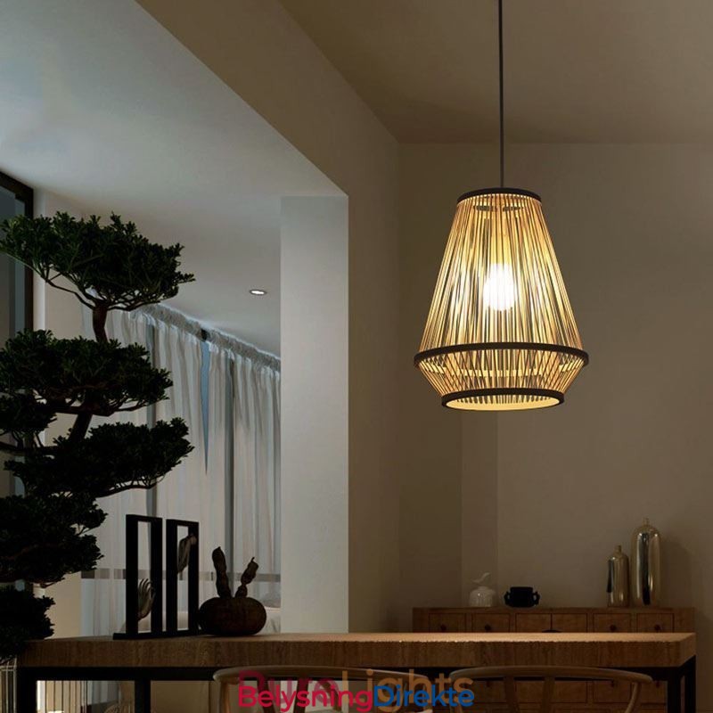 Nattbordslampe I Bambusvevd Materiale
