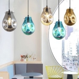 Fargerik Pendellampe Med Såpeboble I Glass Og Taklampe I Øystil