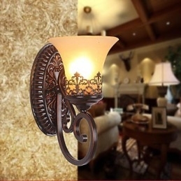Europeisk Type Restaurering Av Gamle Metoder Smijerns Soveromsvegglampe I Glass
