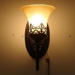 Europeisk Type Restaurering Av Gamle Metoder Smijerns Soveromsvegglampe I Glass