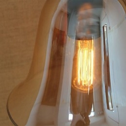 Amerikansk Landlig Minimalistisk Stue I Gangdekorert Glassvegglampe