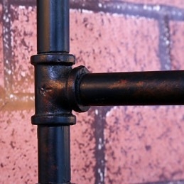 Mini-Vegglampe I Rustikt Metall I Hyttestil
