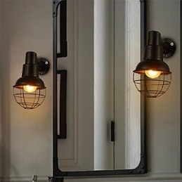 Mini-Vegglampe I Rustikt Metall I Hyttestil