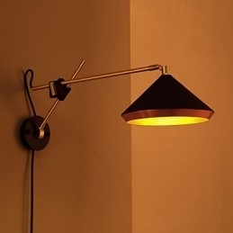 Landlig Industriell Vind Gjenoppretter Gamle Måter Smijerns Vippearm Foldet Vegglampe