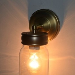Rustikk Vegglampe I Flaskeform