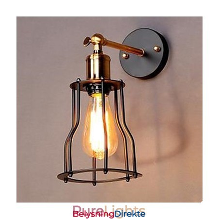 Litteratur- Og Kunstkarakterdesigner Vegglampe I Jernramme