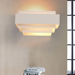 Kreativ Personlighet Smijerns Vegglampe