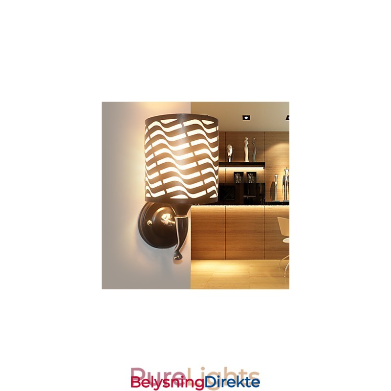 Moderne Vegglampe I Smijern I Saueskinn