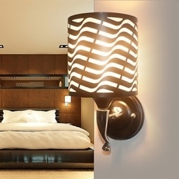 Moderne Vegglampe I Smijern I Saueskinn