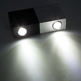 Moderne Vegglampe Med Halvt Sølvfarget Halvt Svart Elegant Design Kubisk Kropp 2 Stk