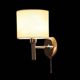 Stilig Vegglampe I Metall Og Stoff Med 1 Lyskilde I Hvit Sylinder