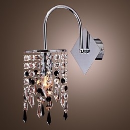 Vegglampe Med Elegant Krystalldråpe
