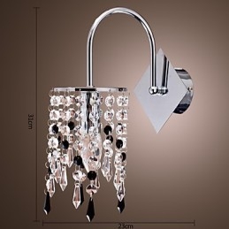 Vegglampe Med Elegant Krystalldråpe