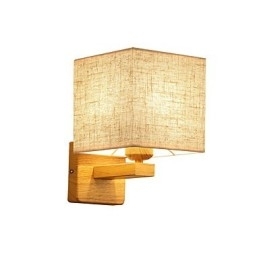 Minimalistisk Bordlampe I Massivt Tre Nattbordslampe