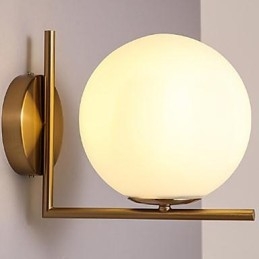 Moderne Og Innleid Glassvegglampe I Smijern - Individualitet
