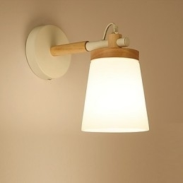 Vegglampe Med Glassskjerm Og Metallfot Har Omgivelseslys, Vegglampetter