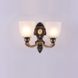Luksuriøs Rustikk Retro Vintage Messing Vegglampe Med 2 Lys Og Glassskjermer I Ren Messing, Spesielt For Hotell, Kontor, Utstillingslokale, Stue, Spisestue