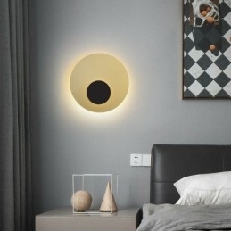 Nordisk Vegglampe Svart Gull Rund Vegglampe I Helkobber