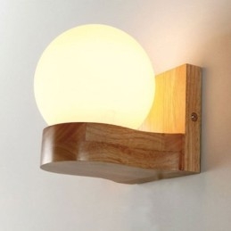 Nordisk Heltre Vegglampe Koselig Kuleformet Vegglampe