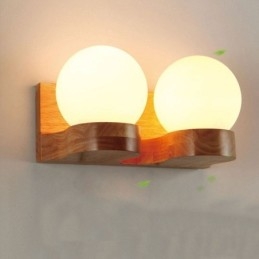 Nordisk Heltre Vegglampe Koselig Kuleformet Vegglampe