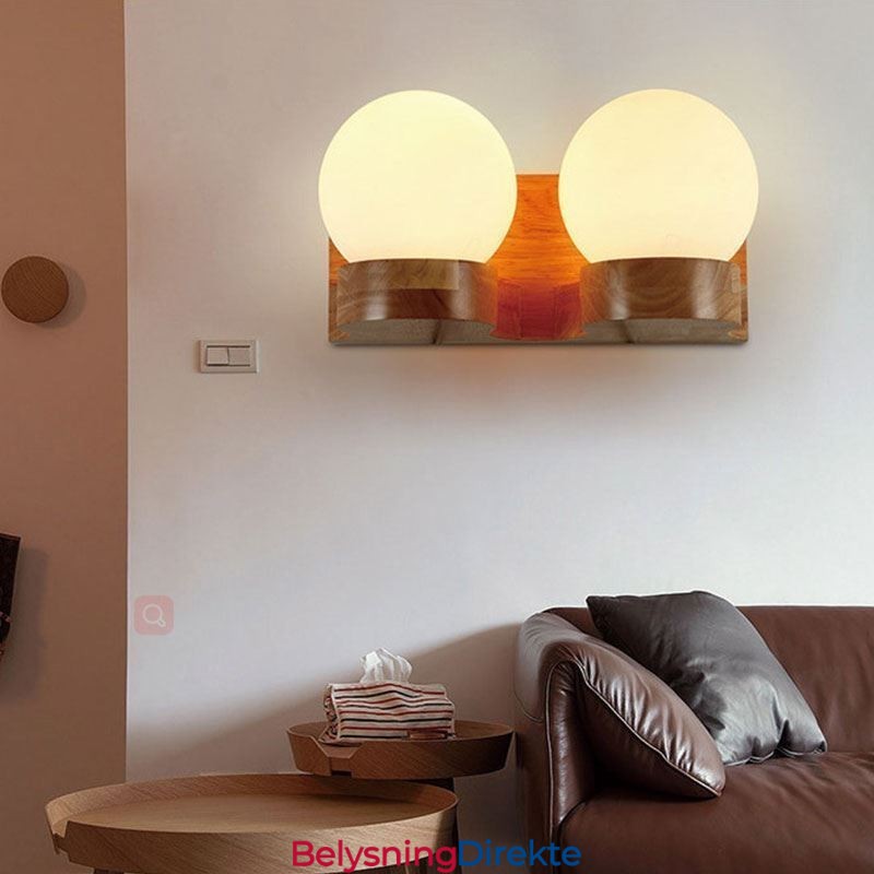 Nordisk Heltre Vegglampe Koselig Kuleformet Vegglampe