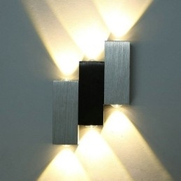 Moderne Vegglamper Opp- Og Nedvegglampe I Aluminium
