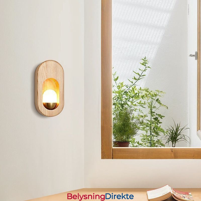 Japansk Dekorasjonsvegglampe I Tre, Inngangsgang