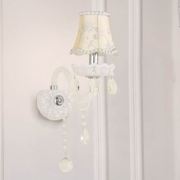Klassisk Europeisk Stil Krystallvegglampe I Elegant Stil