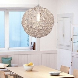 Moderne Og Moderne Globeformet Pendellampe I Krom I Ministil